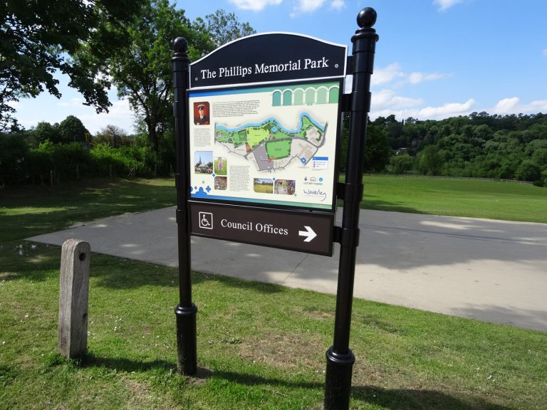Cavalier™ entrance sign