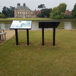 Musketeer steel lectern