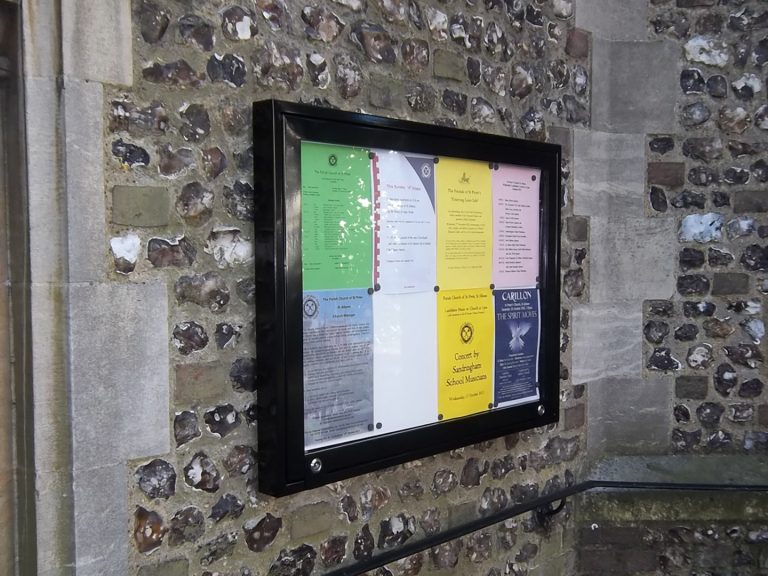 Wallmounting notice board – stainless steel