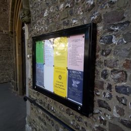 Wallmounting metal notice board black