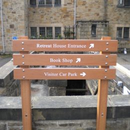 Recycled plastic wayfinding ladder sign