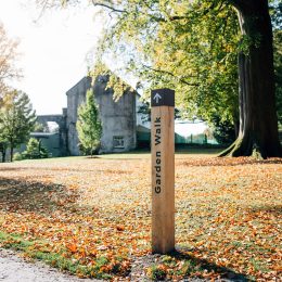 Grenadier waymarking information post