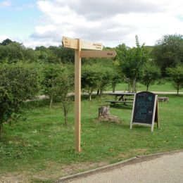 Rustic oak finger post