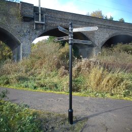 Traditional fingerpost with finial