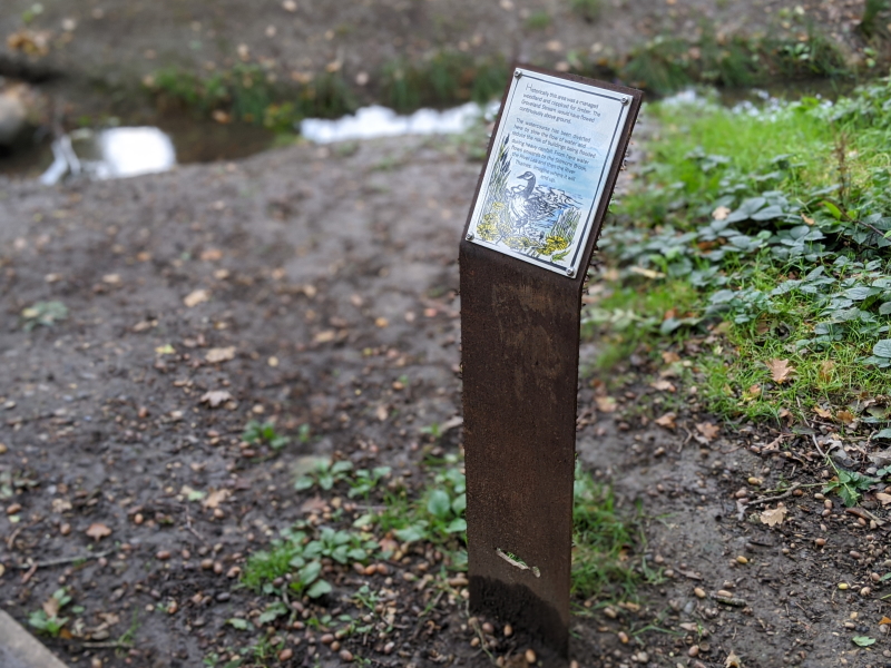 Salmons Brook, Thames 21