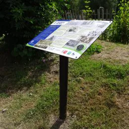 Chelmer single leg visitors sign
