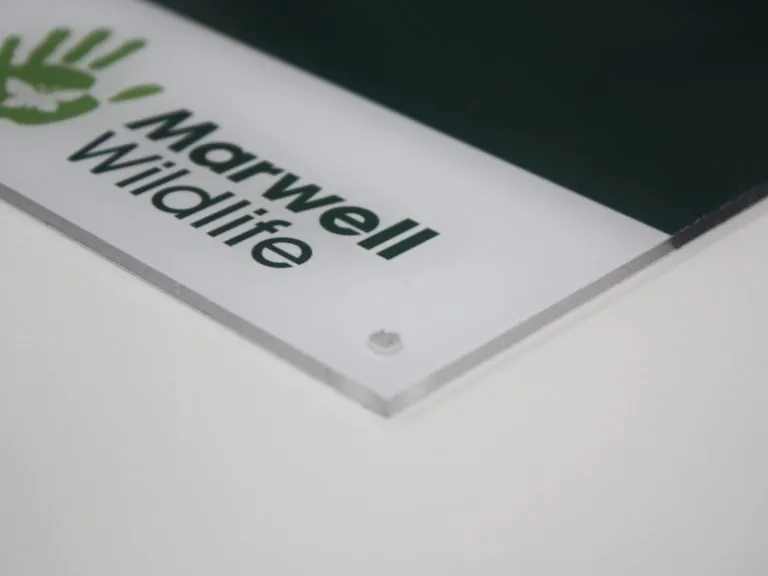 Polycarbonate graphic panel