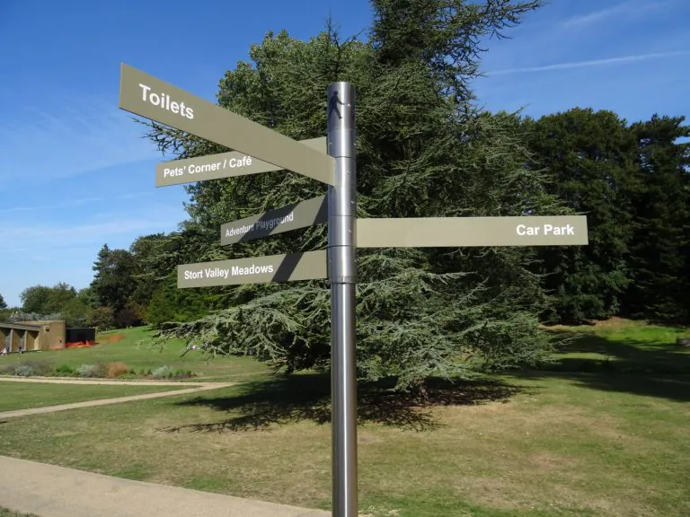 Contemporary fingerpost