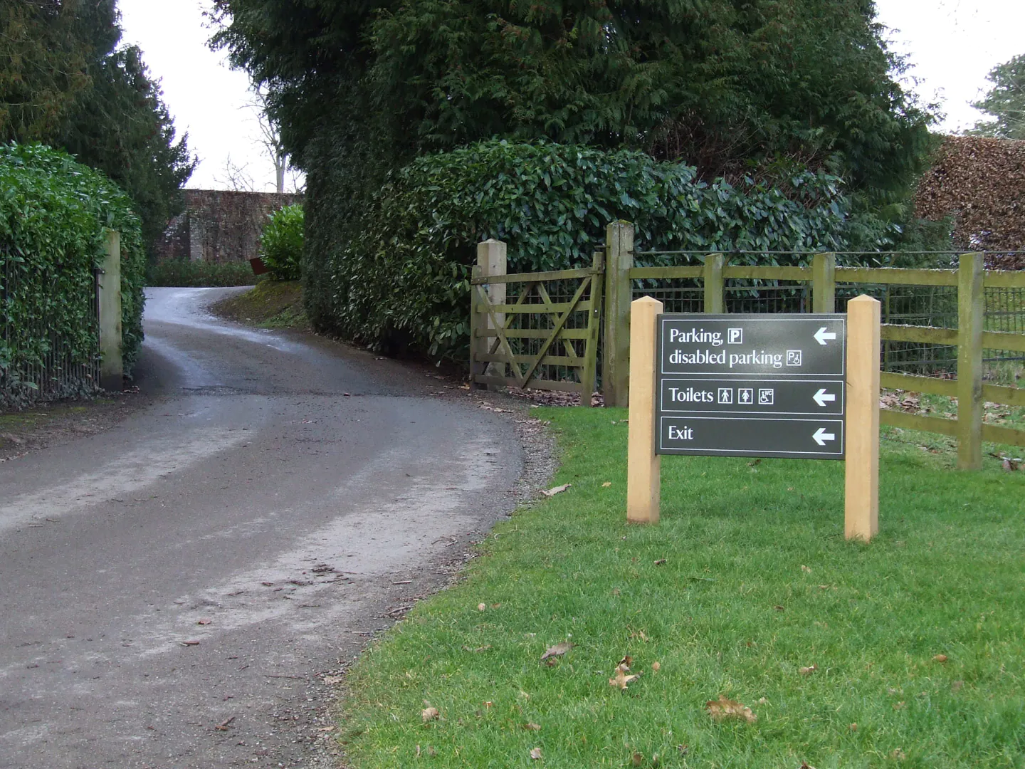 Grenadier directional parking sign