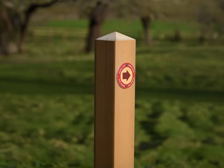 Waymarking post – recycled plastic