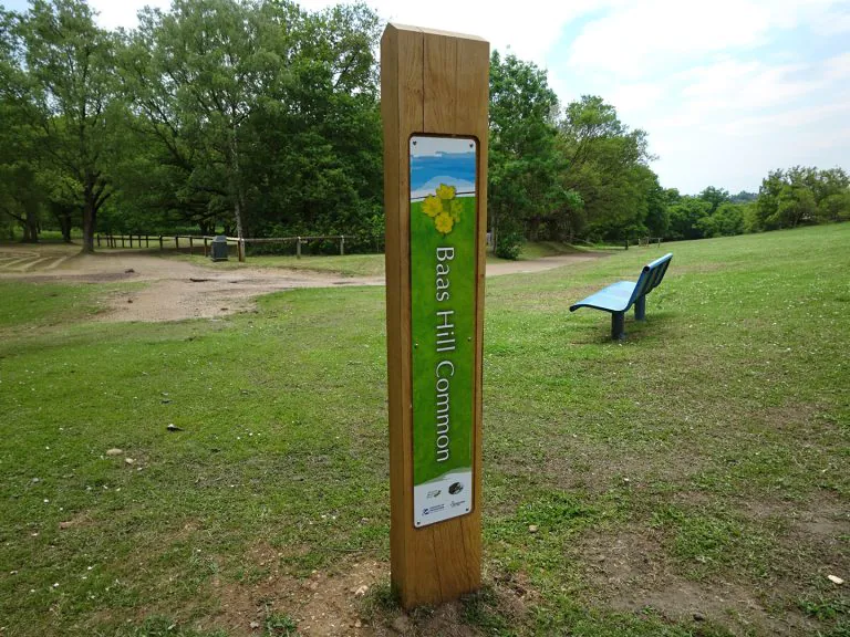Woodsman™ waymarking post