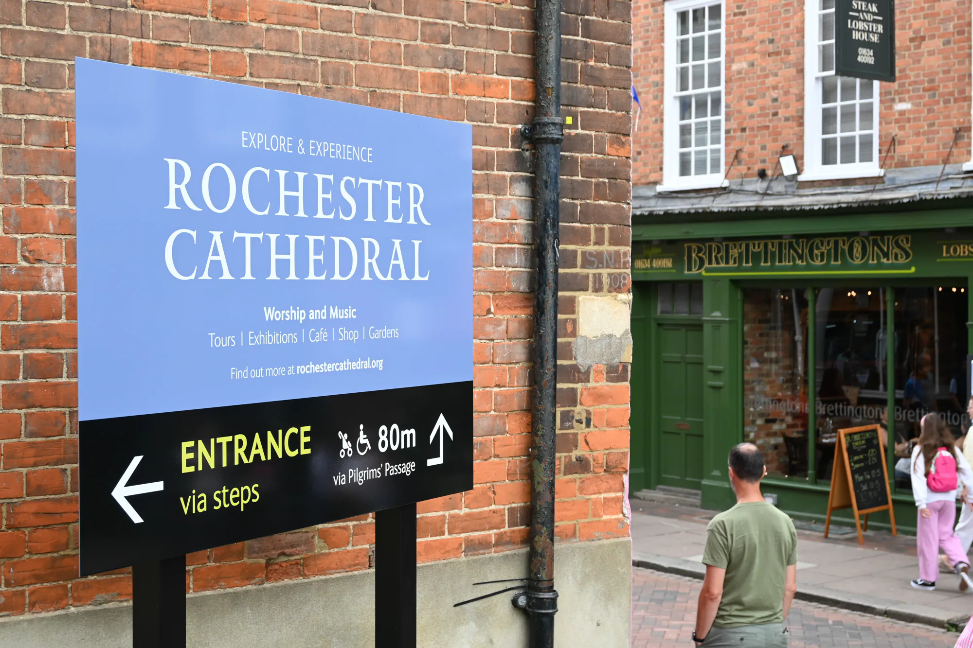 rochester entrance sign